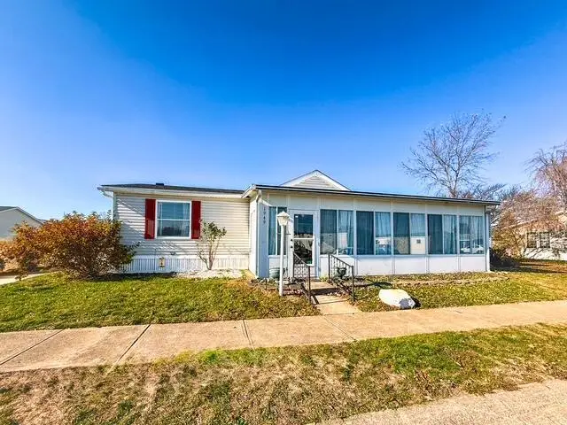 1949 Big Run Bluff Boulevard, Grove City, OH 43123 - Image #1