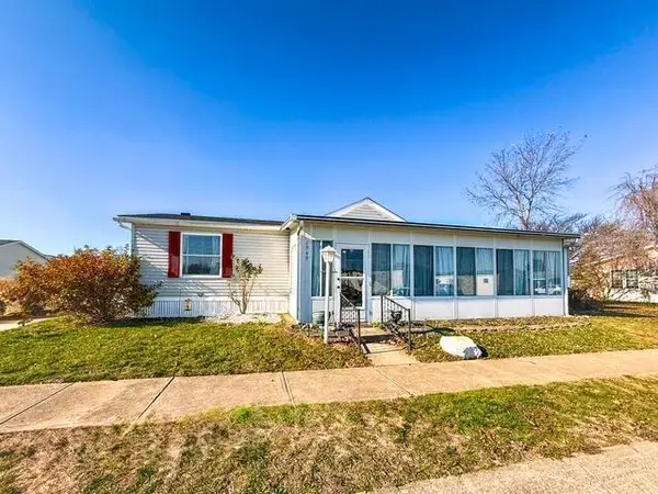 1949 Big Run Bluff Boulevard, Grove City, OH 43123