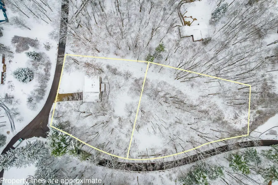 439 Pine Tree Drive Ne, Granville, OH 43023 - Image #2