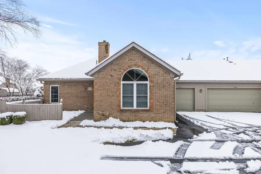 5758 Willow Lake Drive, Grove City, OH 43123 - Image #2