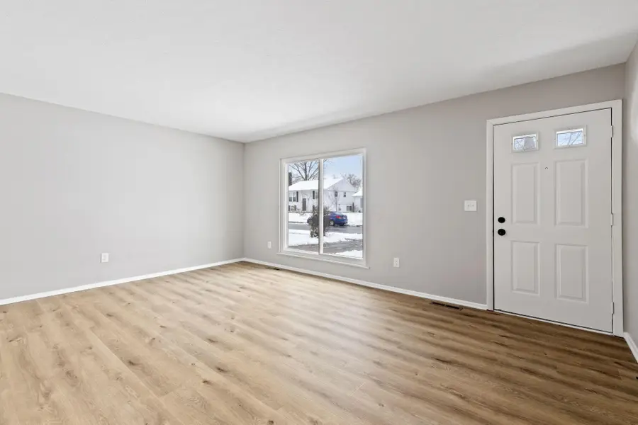 4216 Grayfriars Lane, Columbus, OH 43224 - Image #2