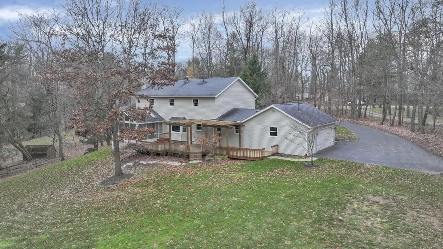 410 Fern Hill Drive, Granville, OH 43023 - Image #3