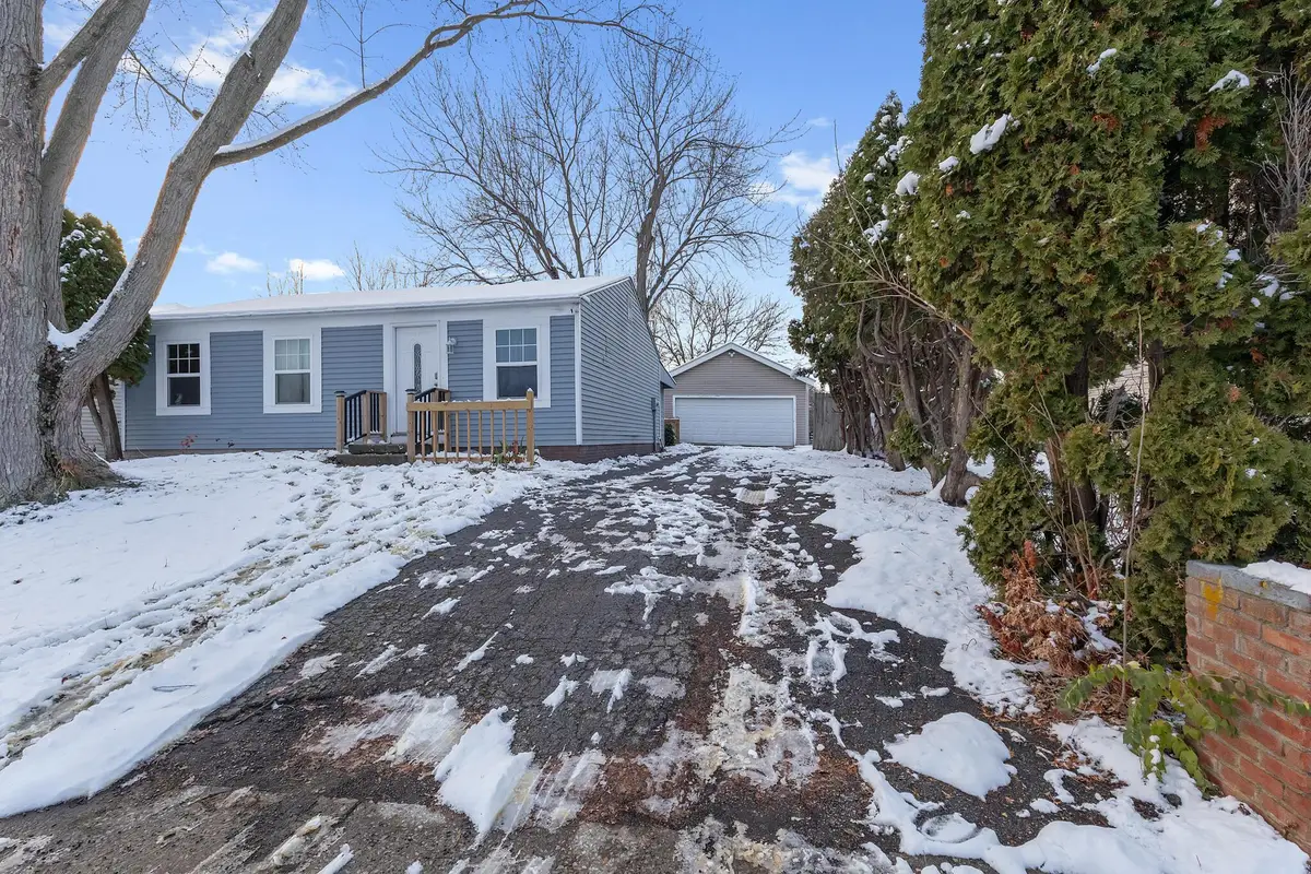 1607 Red Leaf Lane, Columbus, OH 43223 - Image #1