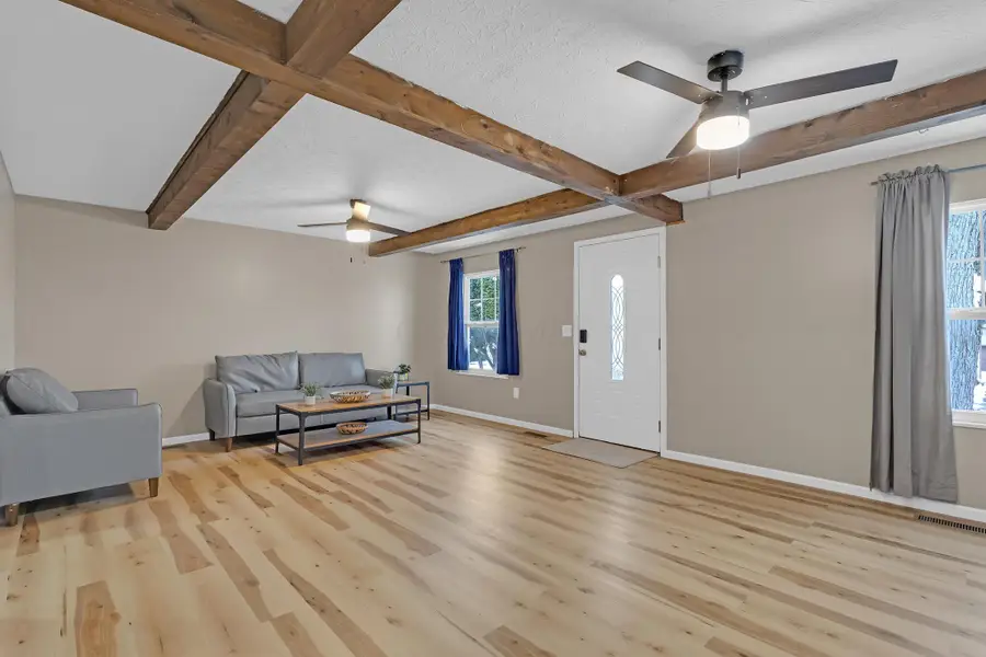 1607 Red Leaf Lane, Columbus, OH 43223 - Image #3