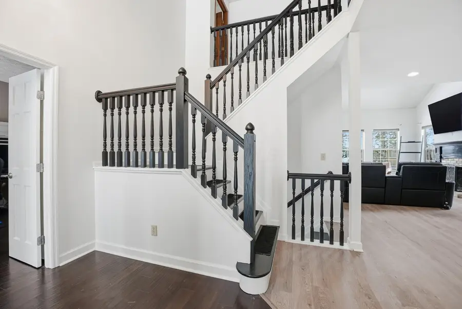 339 Aylesbury Drive S, Westerville, OH 43082 - Image #2