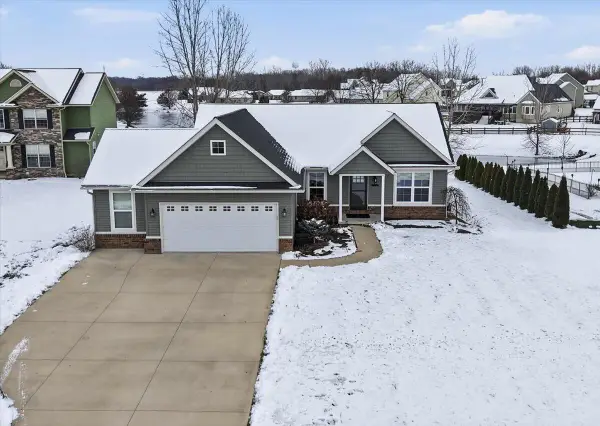 42 Fieldcrest Drive, Centerburg, OH 43011