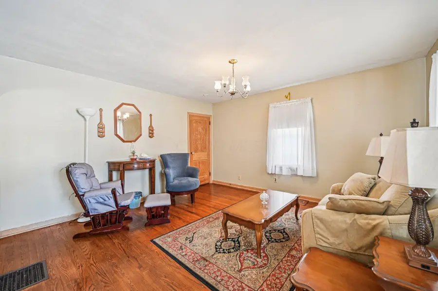 229 Greenfield Avenue, Newark, OH 43055 - Image #2