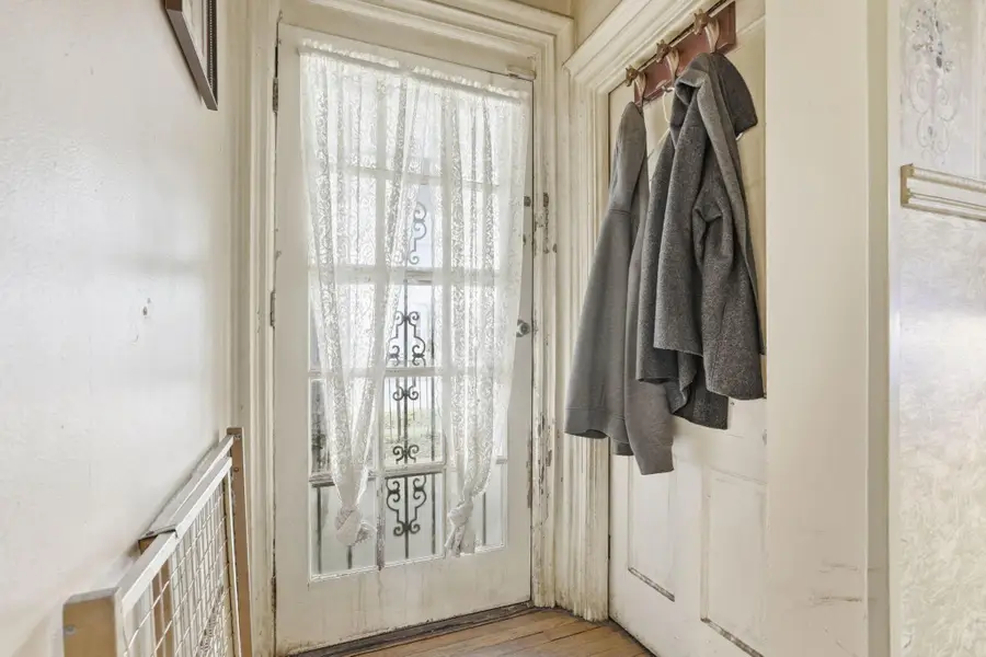 242 Hudson Avenue, Newark, OH 43055 - Image #2