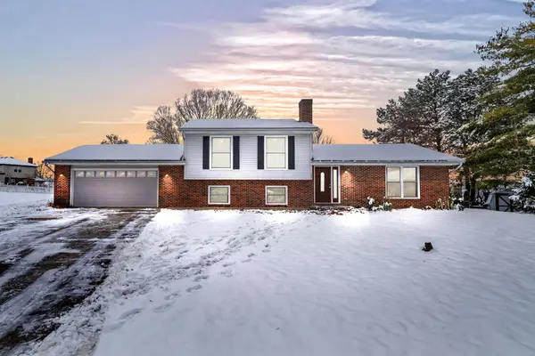 1069 Clovernoll Court, Marysville, OH 43040