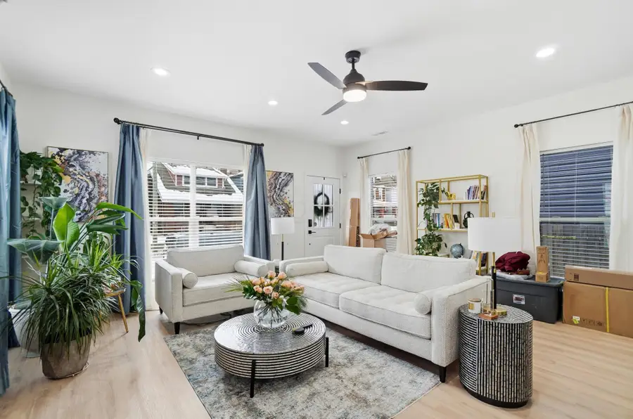 406 St Clair Avenue, Columbus, OH 43203 - Image #3