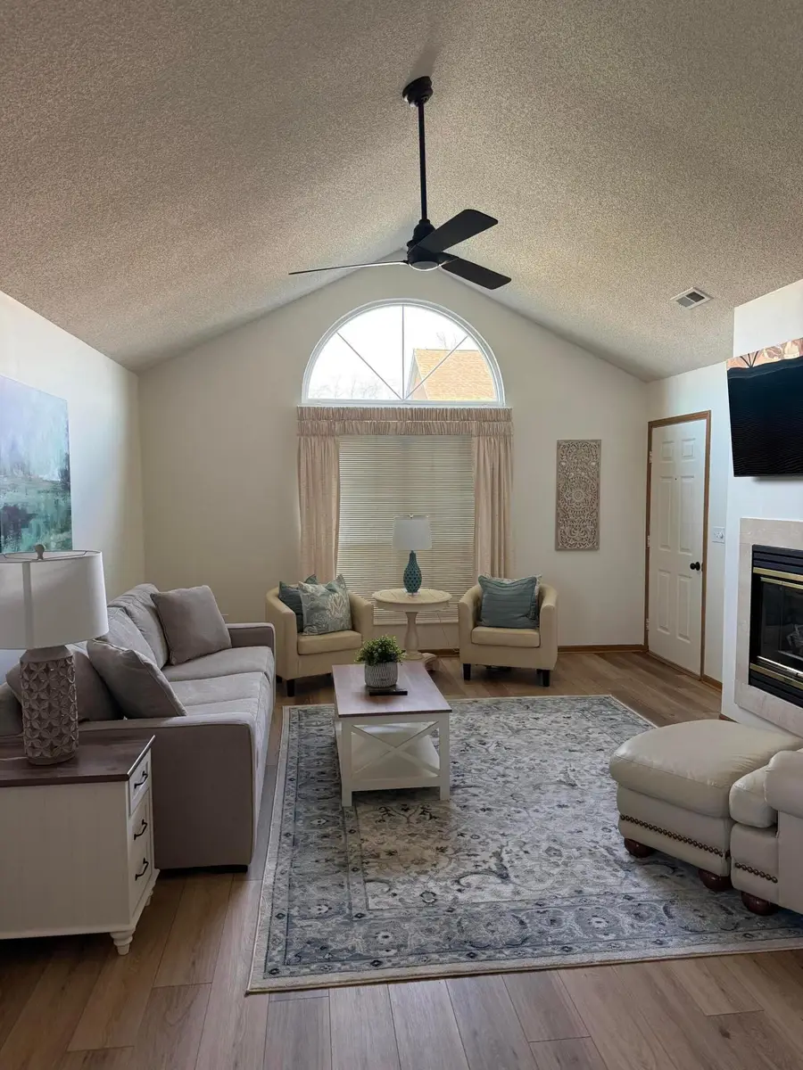 5353 Pond View Drive, Westerville, OH 43081 - Image #2