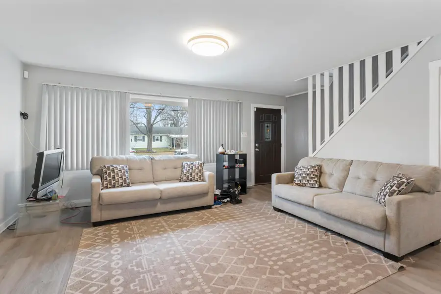 4649 Dundee Avenue, Columbus, OH 43227 - Image #3