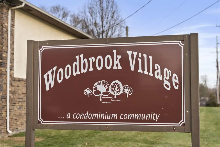 1258 Woodbrook Circle W, Columbus, OH 43223 - Image #2