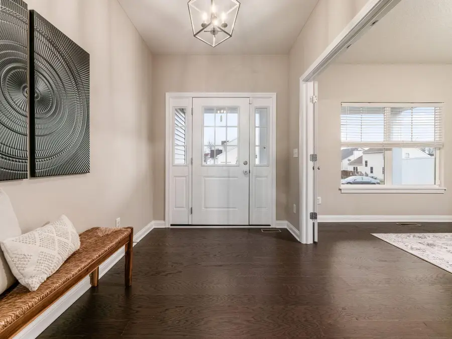 3020 Boston Ridge Drive, Columbus, OH 43219 - Image #3