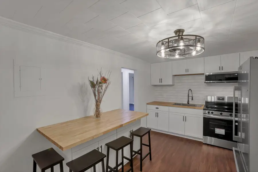 227 E Lincoln Street, New Lexington, OH 43764 - Image #3