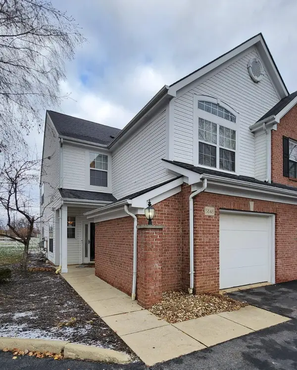 5848 Edge Of Village, Westerville, OH 43081
