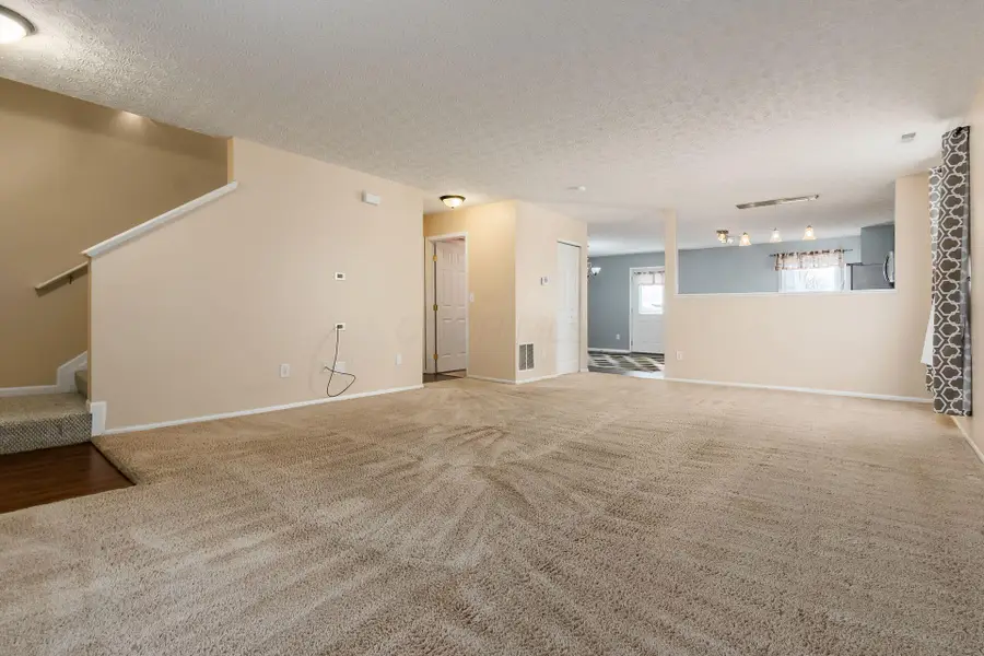 8145 Royal Elm Drive, Blacklick, OH 43004 - Image #2