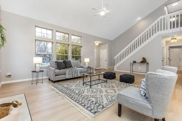 5407 Bullfinch Drive, Westerville, OH 43081