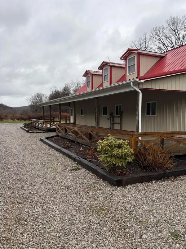 15193 U.s. 62, Brinkhaven, OH 43006