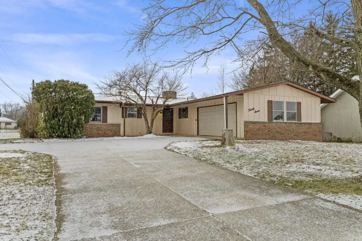 27 Tanglewood Drive, Delaware, OH 43015 - Image #1