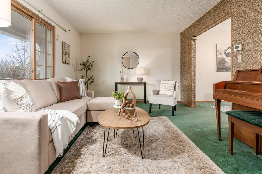 5674 Lindenwood Road, Columbus, OH 43229 - Image #2