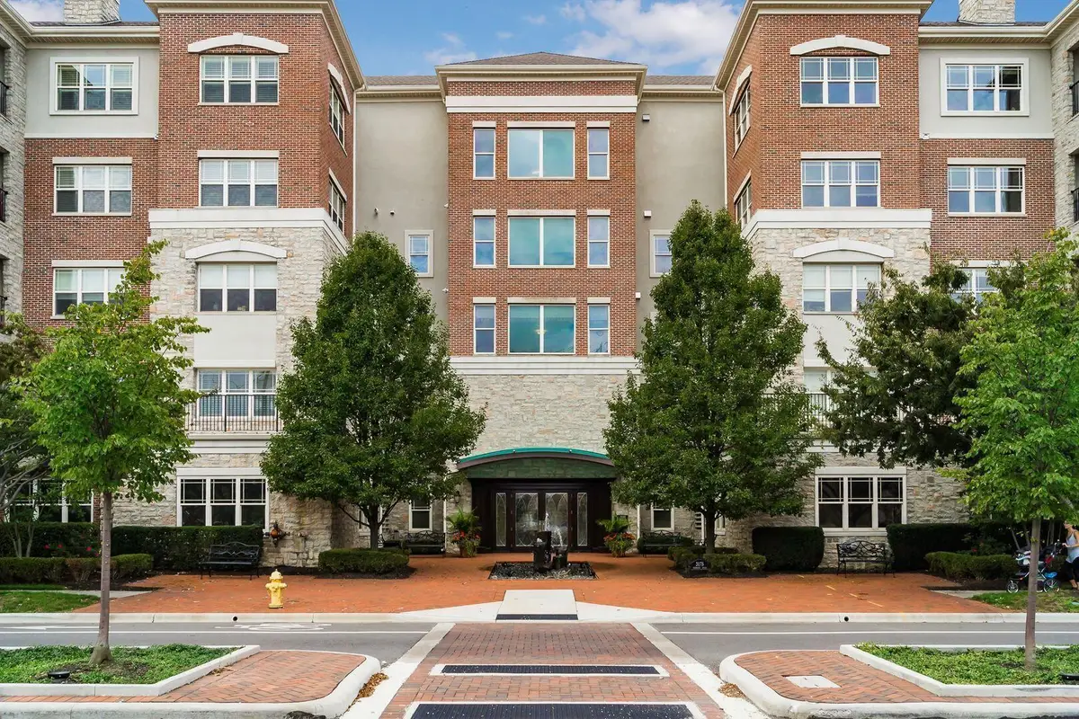 3175 Tremont Road, Columbus, OH 43221 - Image #1