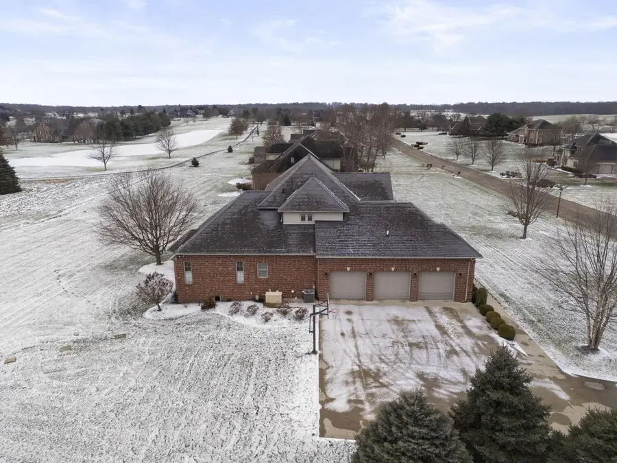 1404 Greenbrier Drive, Mount Vernon, OH 43050 - Image #3