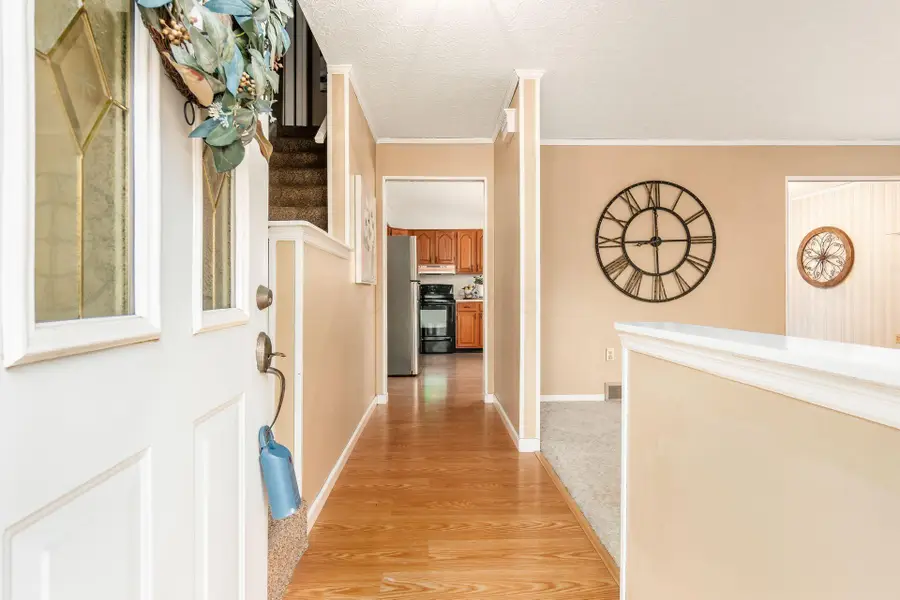 5112 Rosebud Court, Columbus, OH 43230 - Image #2