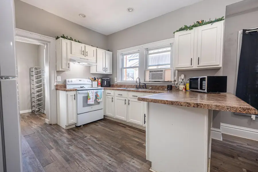 519 Locust Street, Coshocton, OH 43812 - Image #3