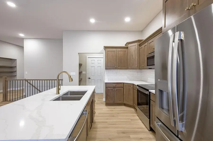 562 Cannondale Avenue, Johnstown, OH 43031 - Image #2