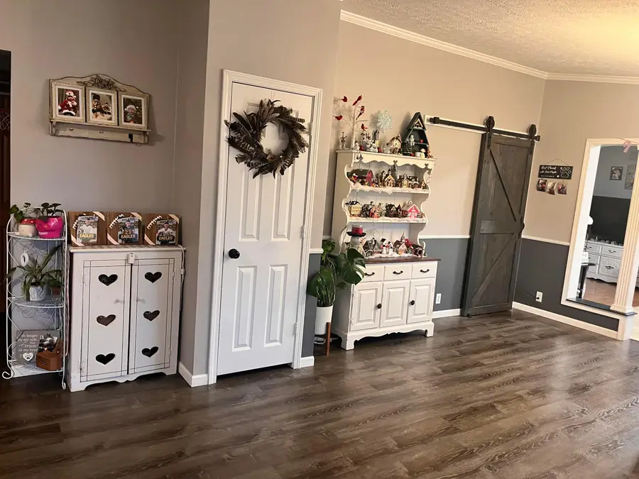 11560 Mcclimansville Cemetery Road, Mount Sterling, OH 43143 - Image #2