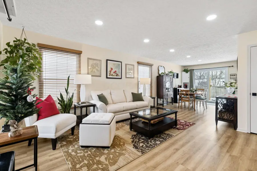 8750 Woodwind Drive, Lewis Center, OH 43035 - Image #3