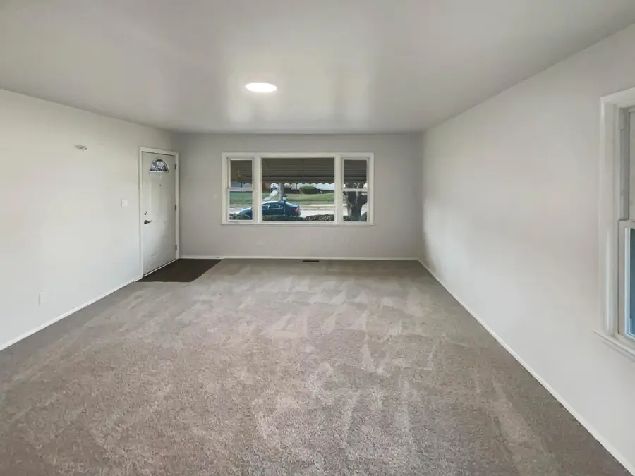 3462 Kenlawn Street, Columbus, OH 43224 - Image #2