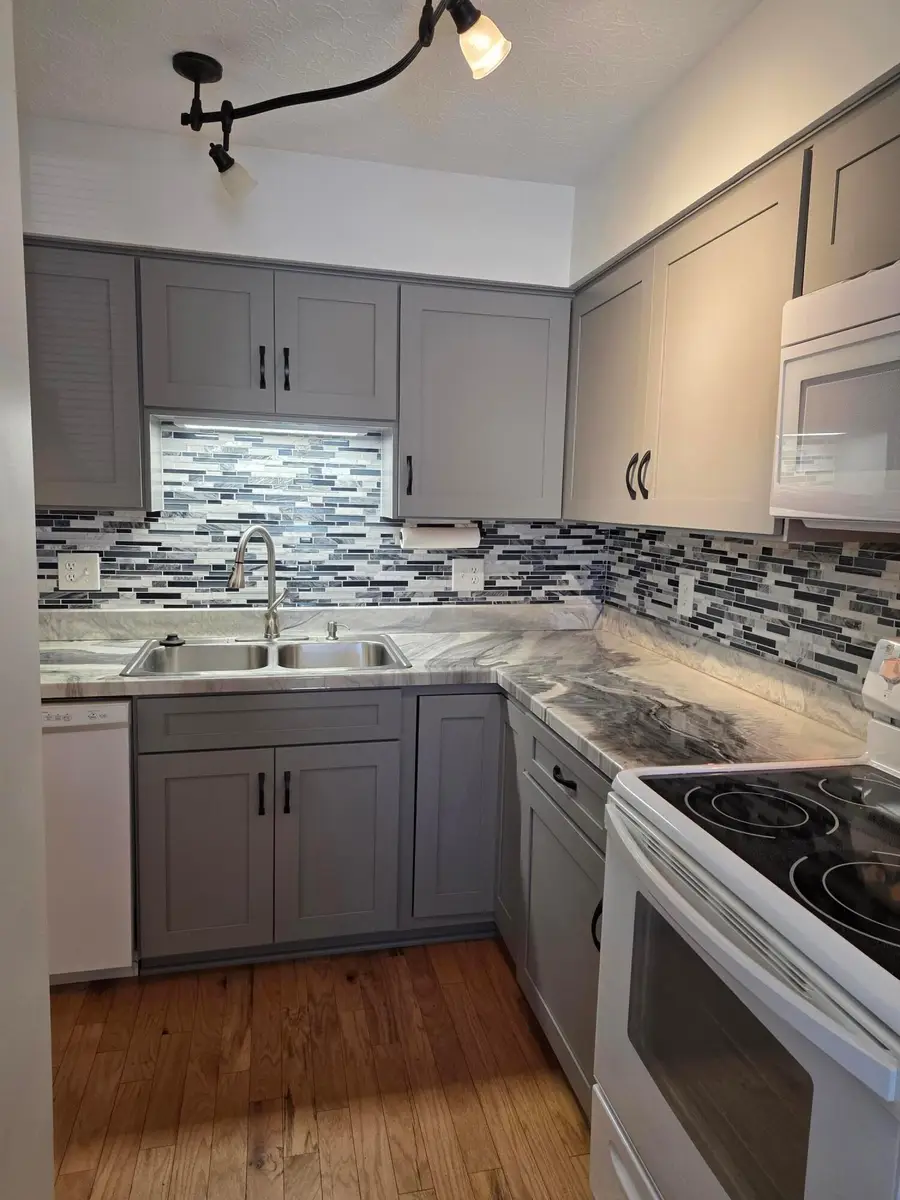 2371 Parkview Drive, Grove City, OH 43123 - Image #2