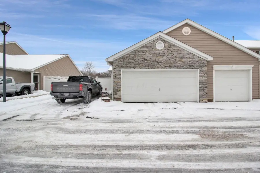 6967 Remsen Drive, Canal Winchester, OH 43110 - Image #2