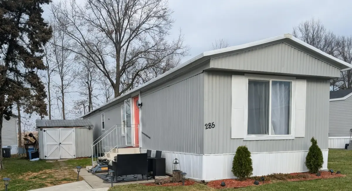 285 Walnut Boulevard, Lewis Center, OH 43035 - Image #1