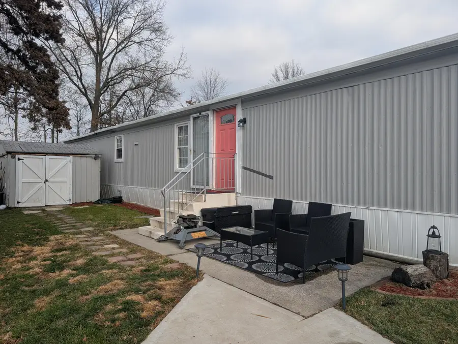 285 Walnut Boulevard, Lewis Center, OH 43035 - Image #2