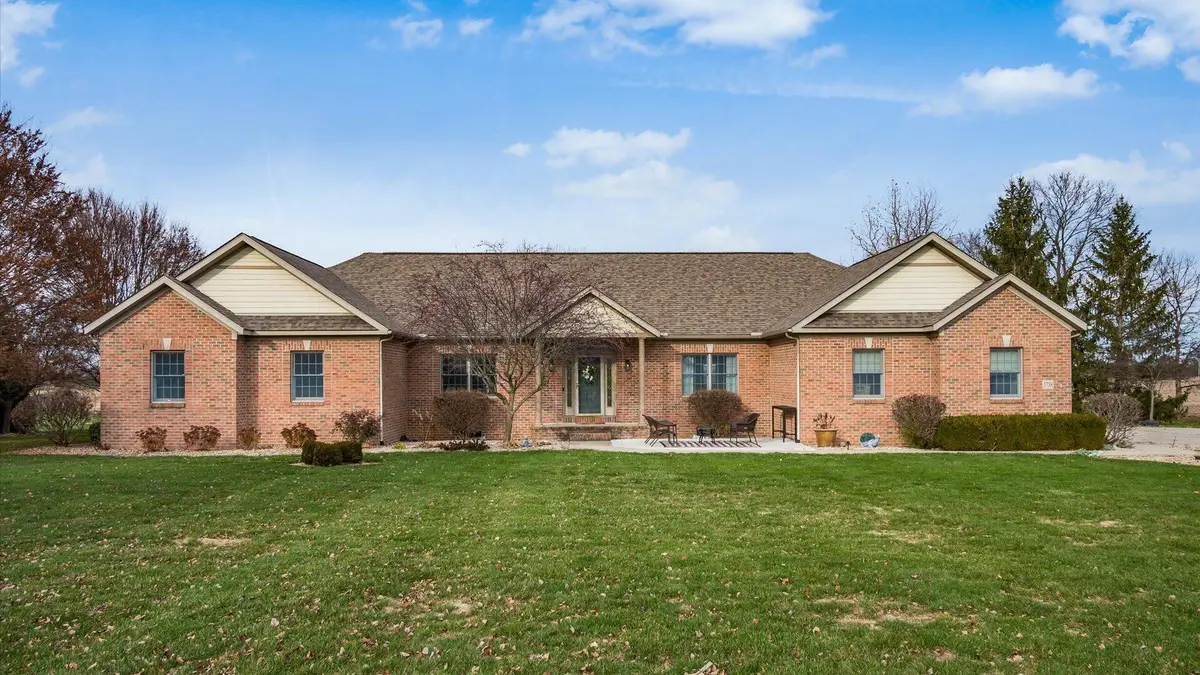 3738 Arrowhead Drive Nw, Carroll, OH 43112 - Image #1