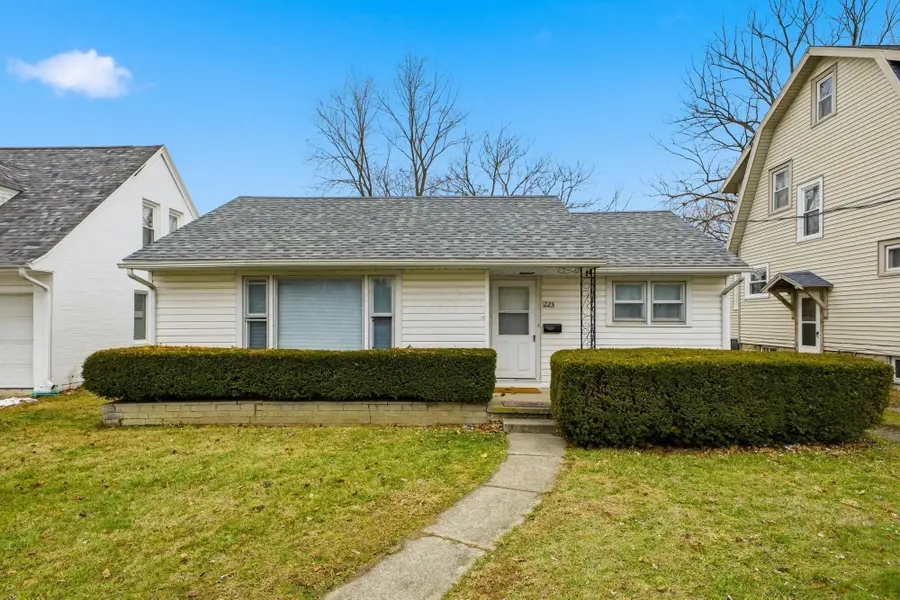 223 Forest Lawn Boulevard, Marion, OH 43302 - Image #2