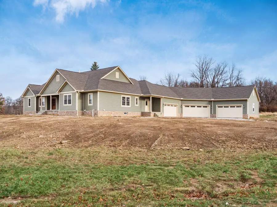 384 Olive Court, Sunbury, OH 43074 - Image #2