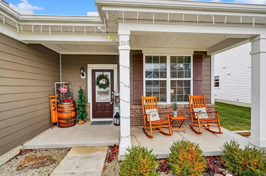 913 Zeller Circle, Pickerington, OH 43147 - Image #2