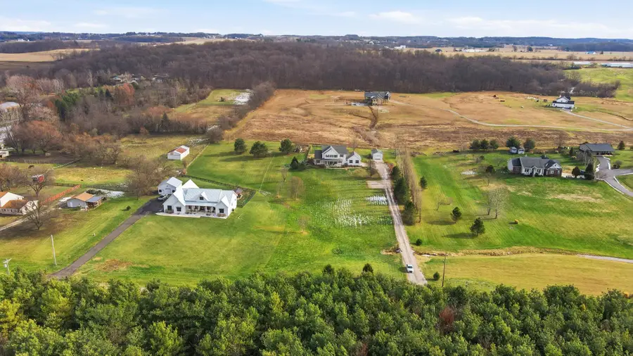 18550 Winchester Road, Ashville, OH 43103 - Image #3