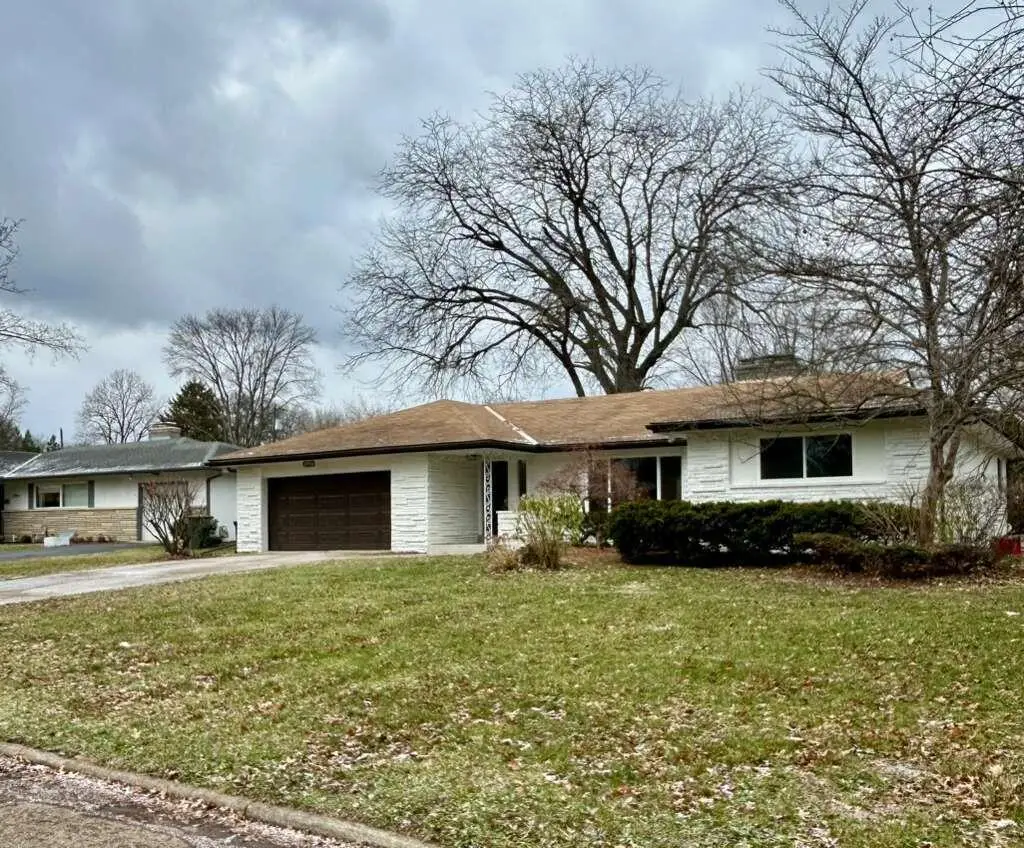 2956 Castlewood Road, Columbus, OH 43209 - Image #1