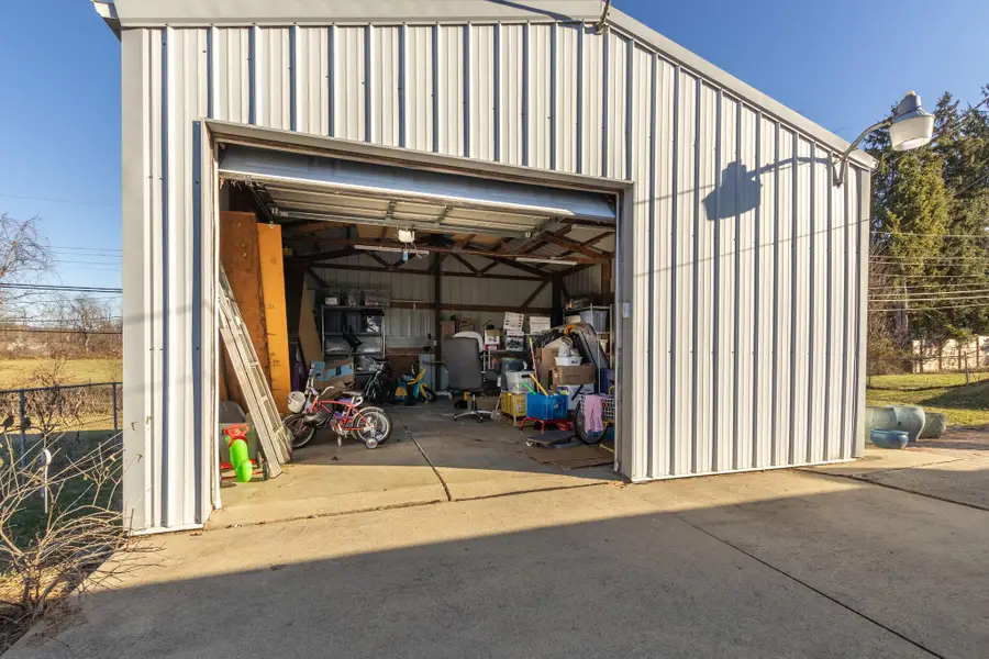 664 N Shoshone Drive, Lancaster, OH 43130 - Image #3