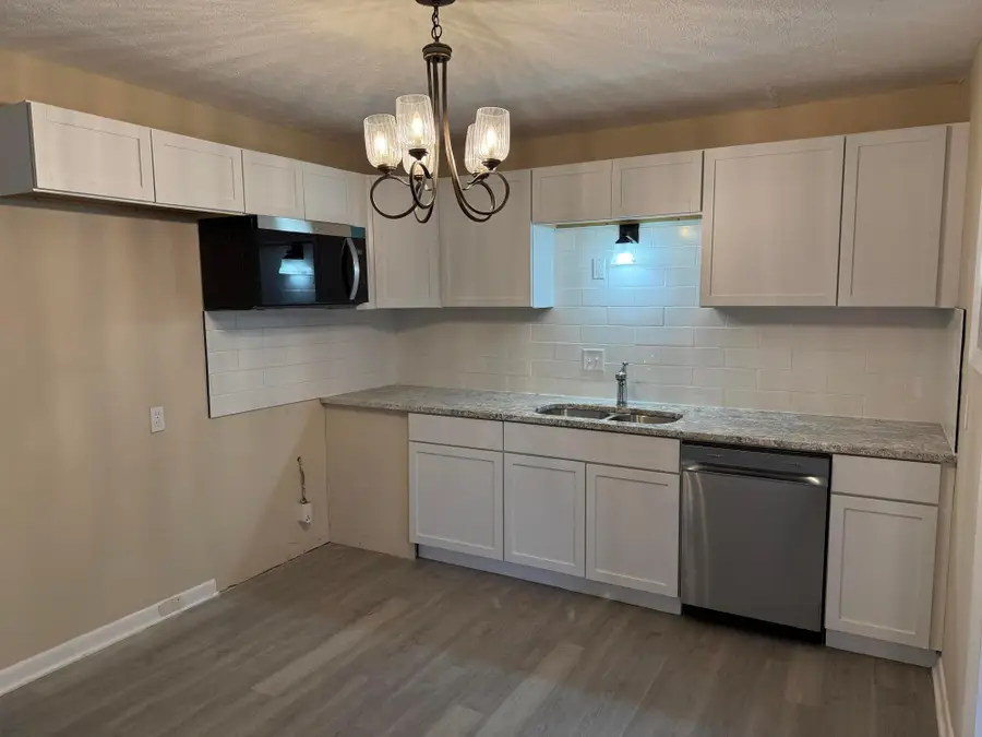 1607 Baxter Drive, Columbus, OH 43227 - Image #2