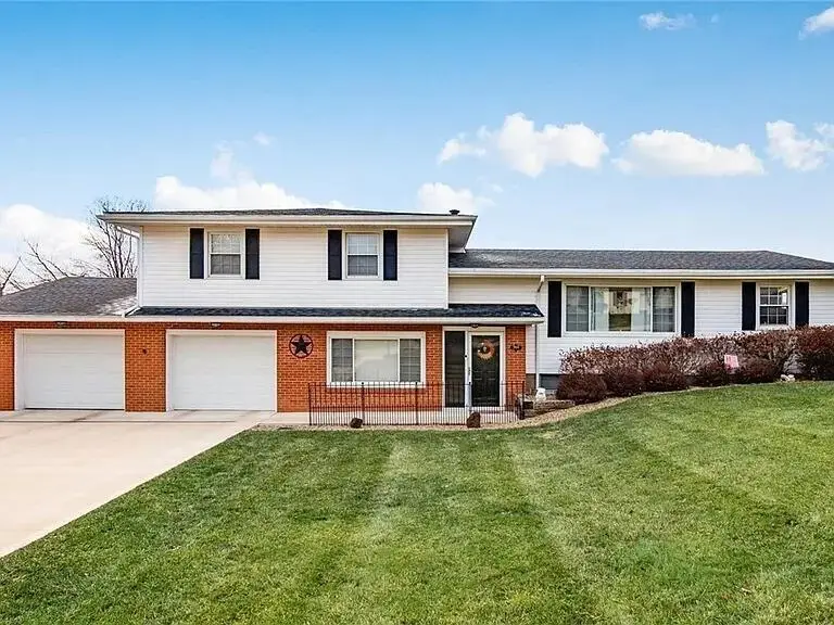 350 Walker Drive, Zanesville, OH 43701 - Image #1