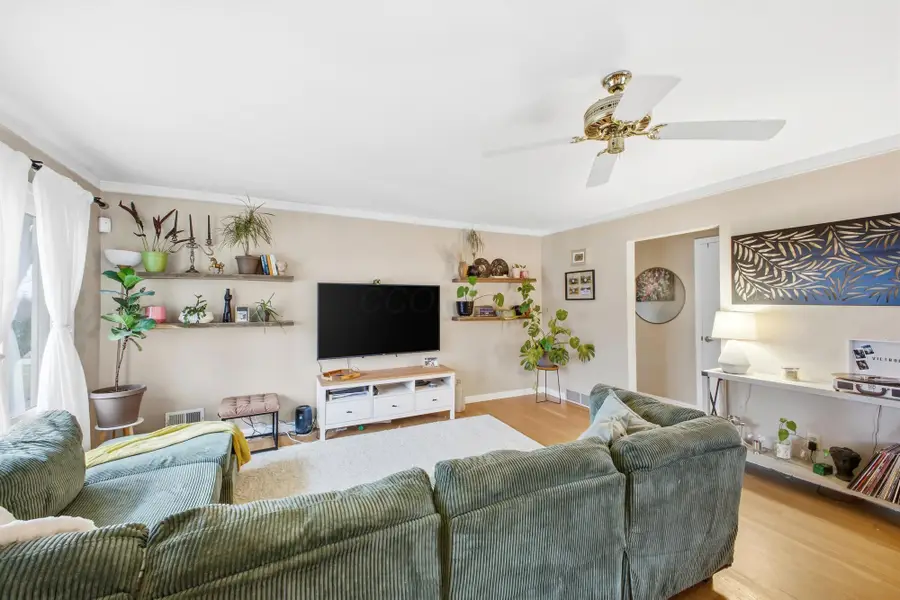 1071 N Hague Avenue, Columbus, OH 43204 - Image #2