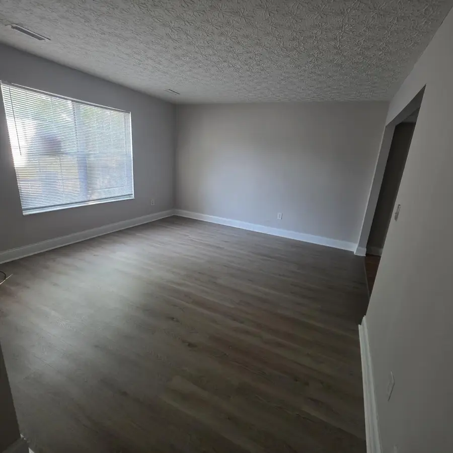 7871 Thornfield Lane, Columbus, OH 43235 - Image #2