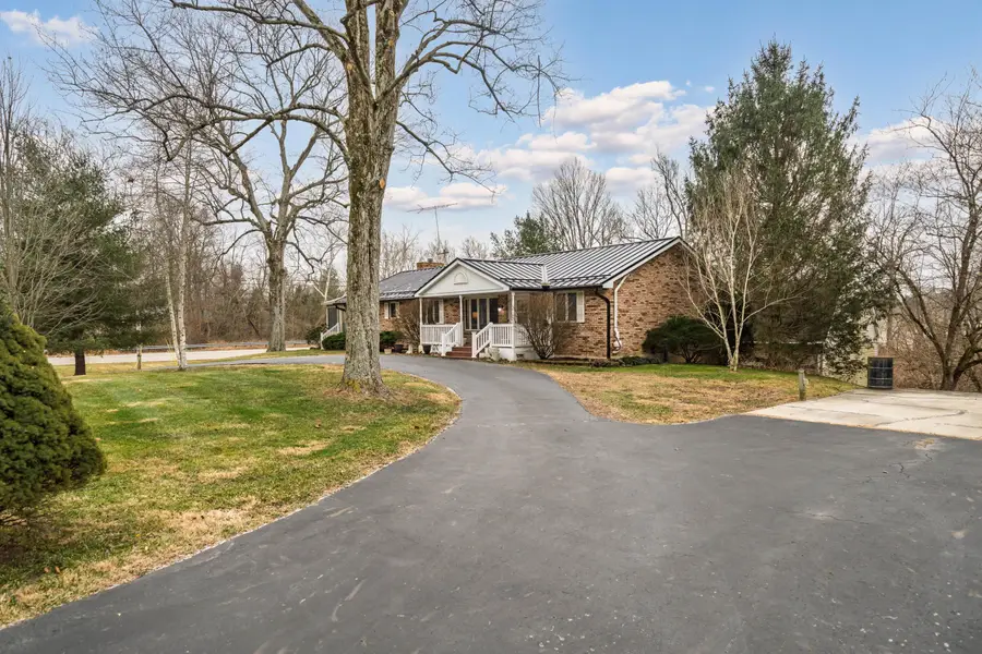 7173 Refugee Road Sw, Pataskala, OH 43062 - #2