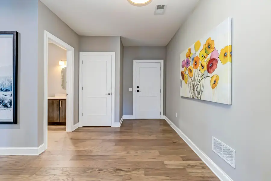 5189 Highpointe Lakes Drive, Westerville, OH 43081 - Image #3